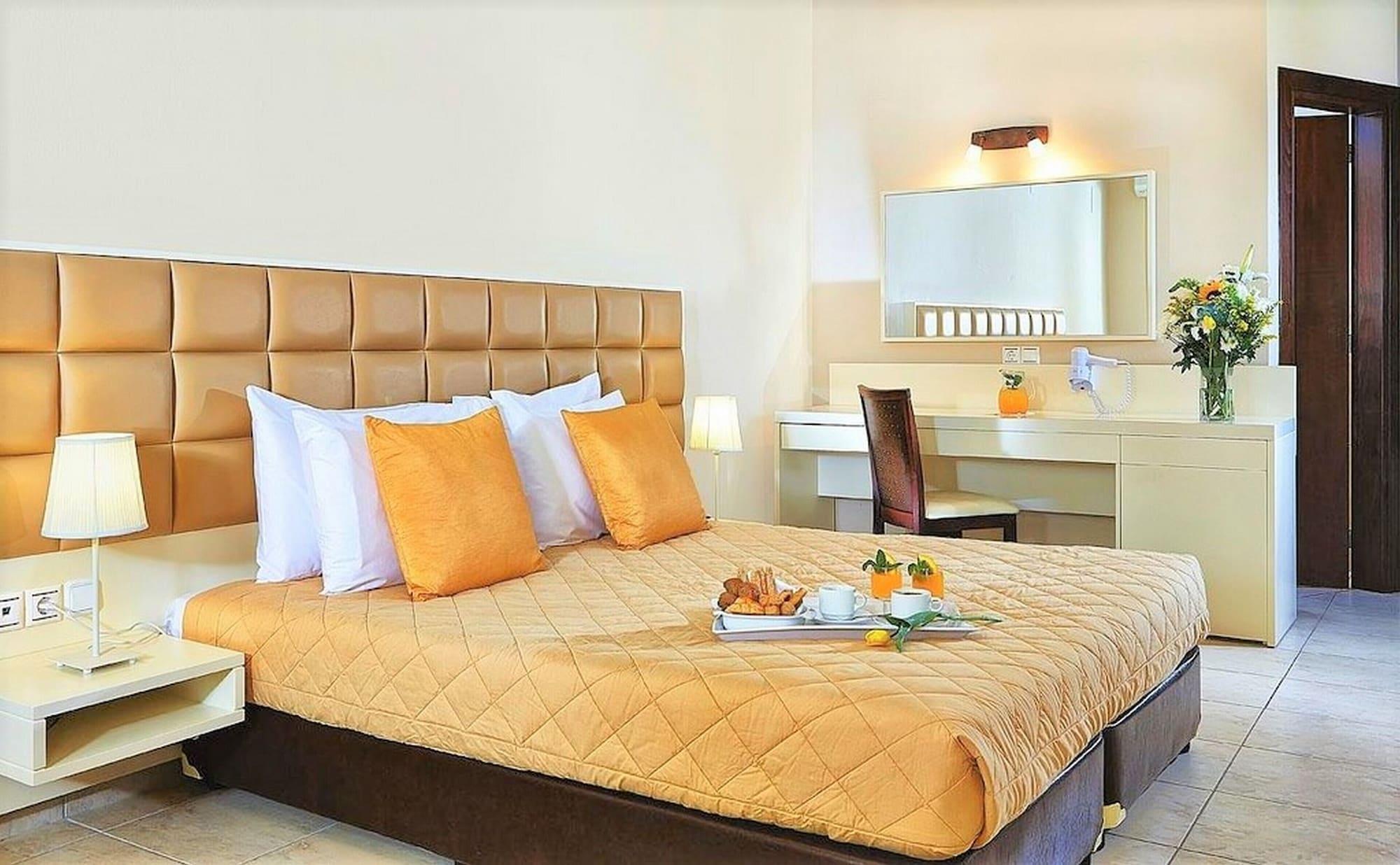 St Constantin Hotel Gúvesz Kültér fotó