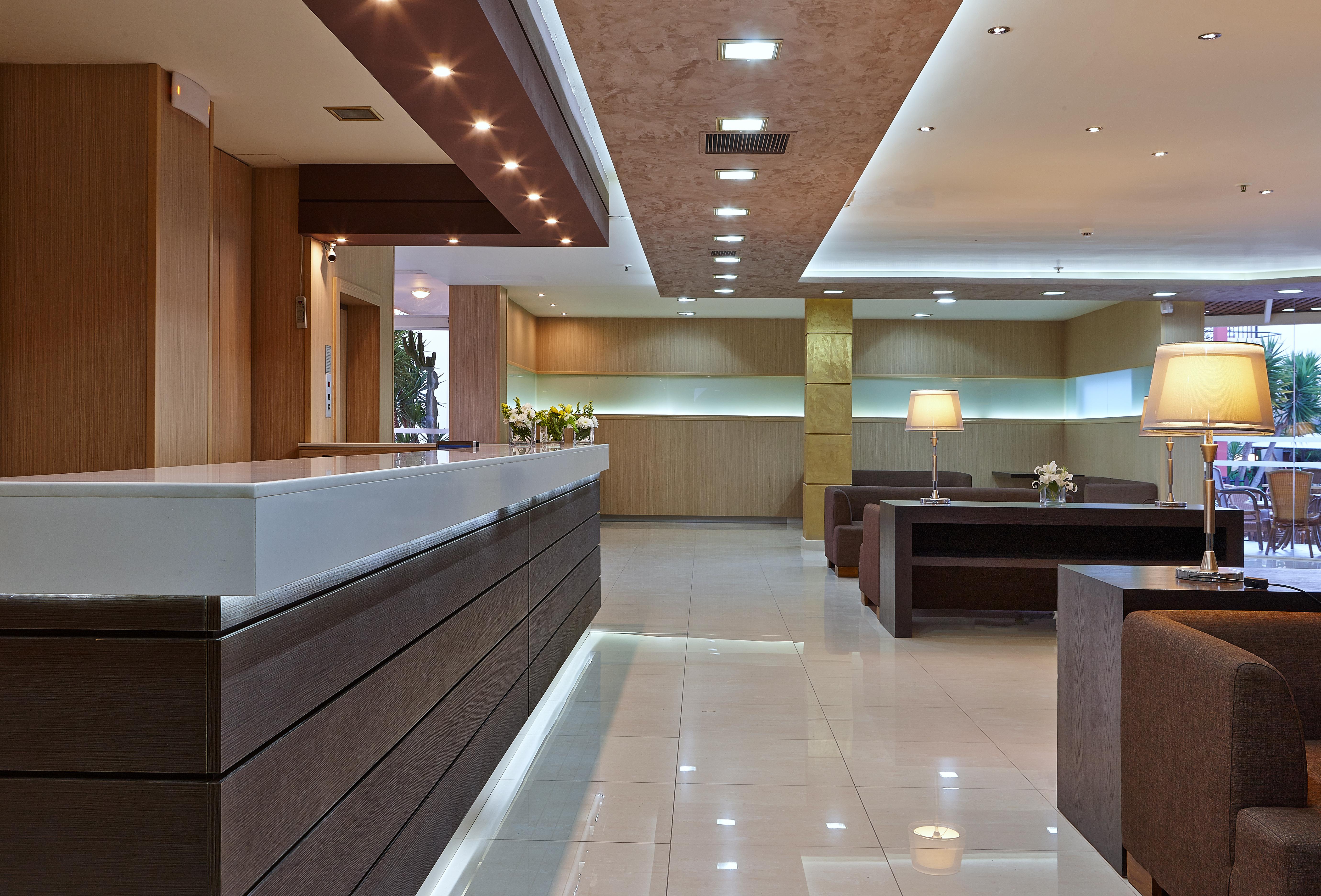 St Constantin Hotel Gúvesz Kültér fotó