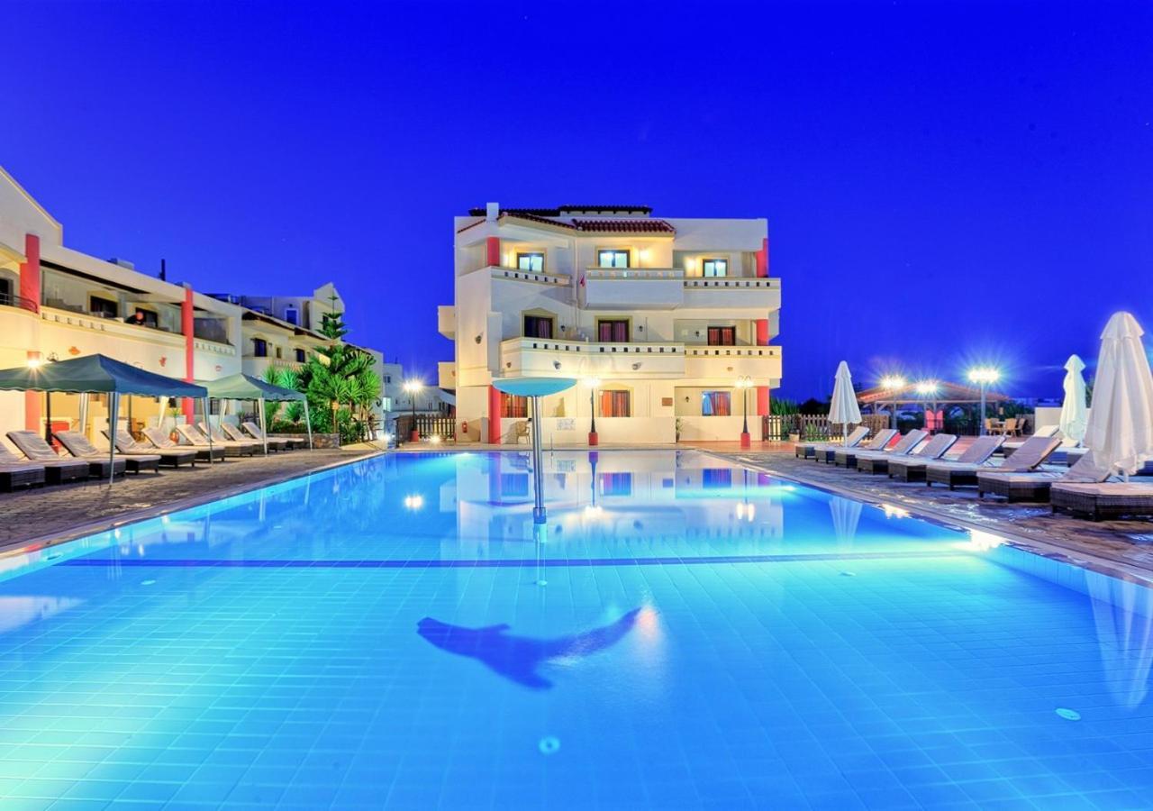 St Constantin Hotel Gúvesz Kültér fotó